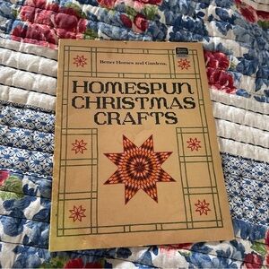 Better Homes And Gardens Homespun Christmas Crafts Book